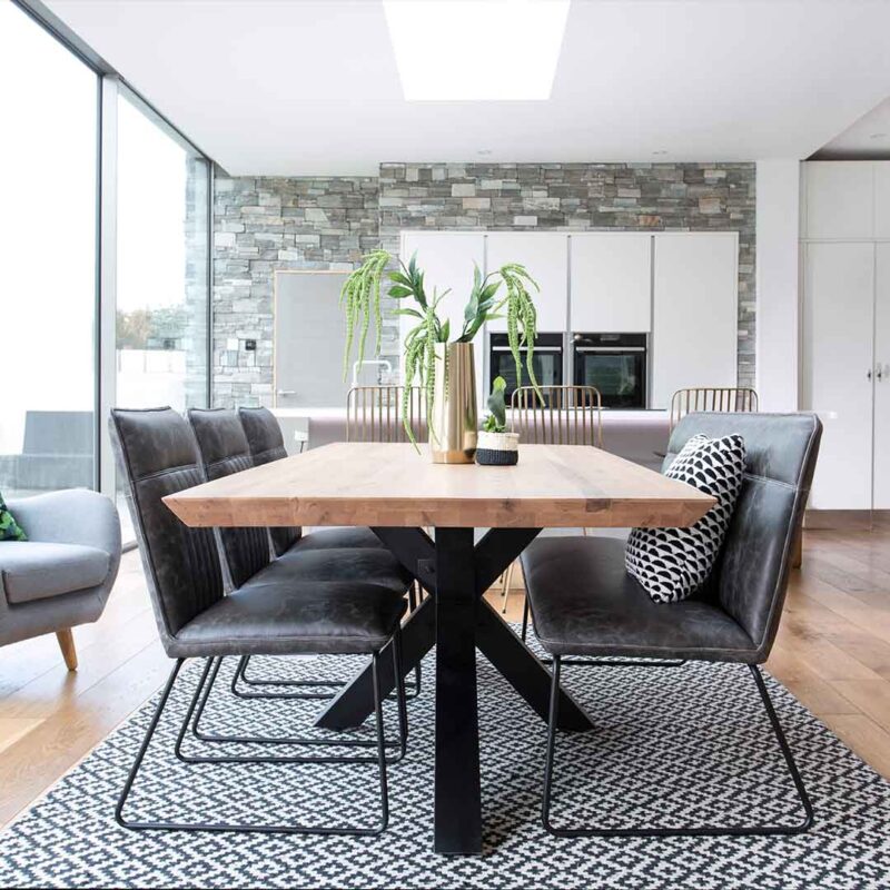 Shoreditch dining table by Baker Furniture