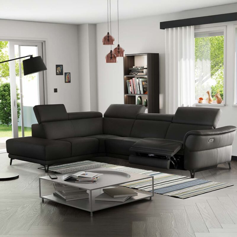 Catania corner sofa with power recliner in black leather